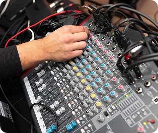 corporate meeting AV rentals with wireless microphones